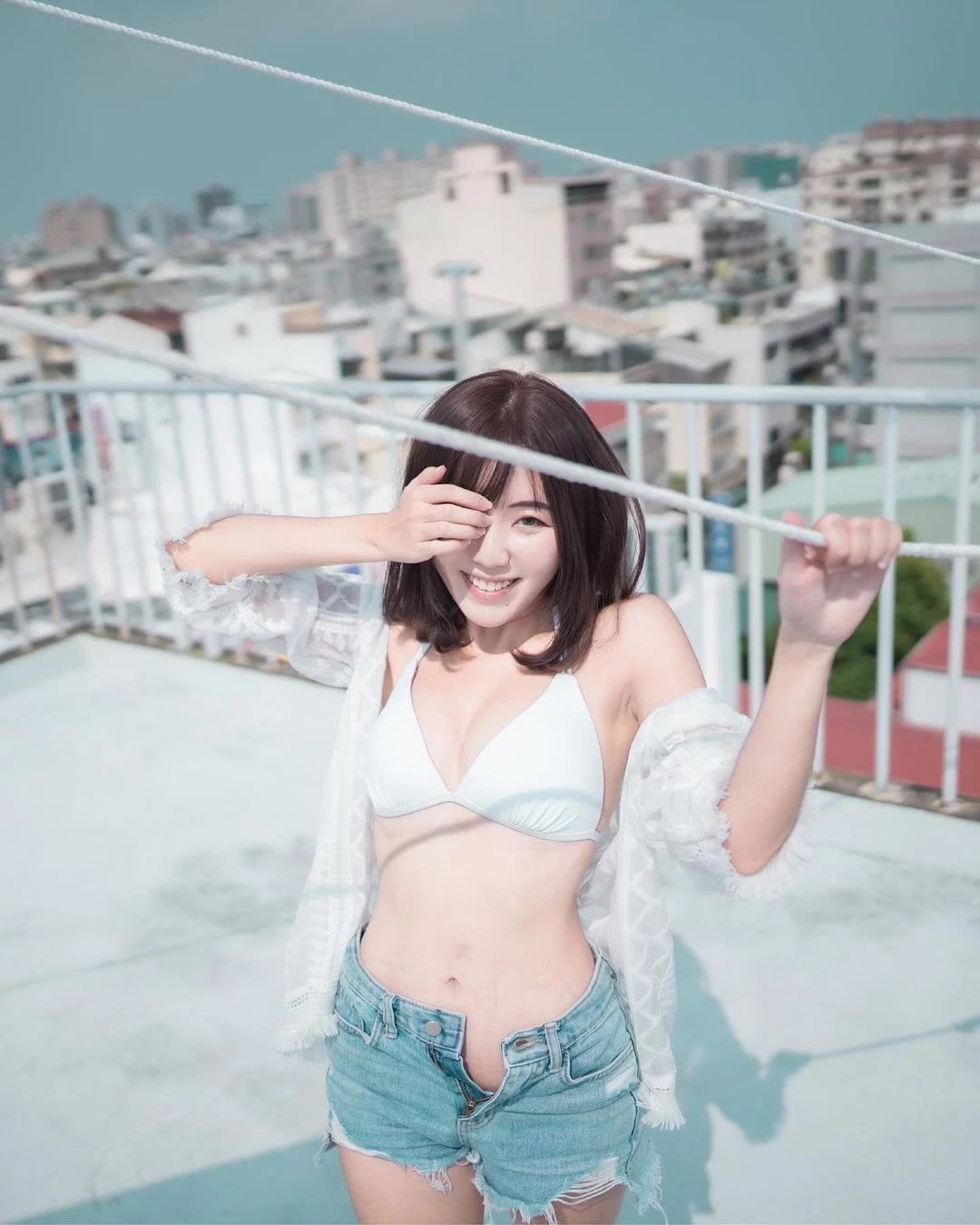  絕美火辣李小A 電眼會勾人火辣飽滿身材更加分比基尼大秀好身材 (12P)