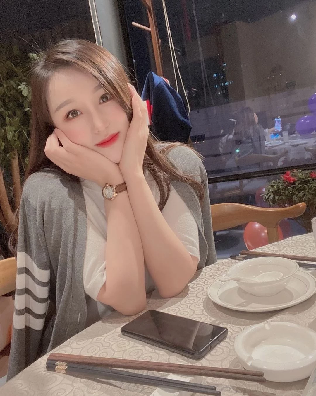  頂級完美仙女張媛媛 人美腿香身材絕好還有雪嫩巨乳根本就是仙女下凡 (12P)