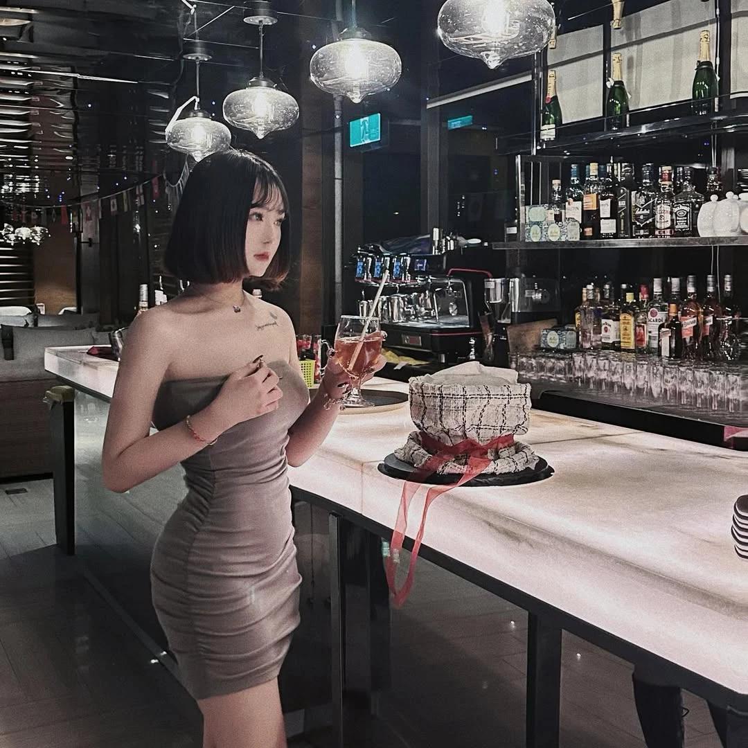  清秀女友「qe_wss」好曲线让人深深着迷 养眼福利放送 (34P) 第8张