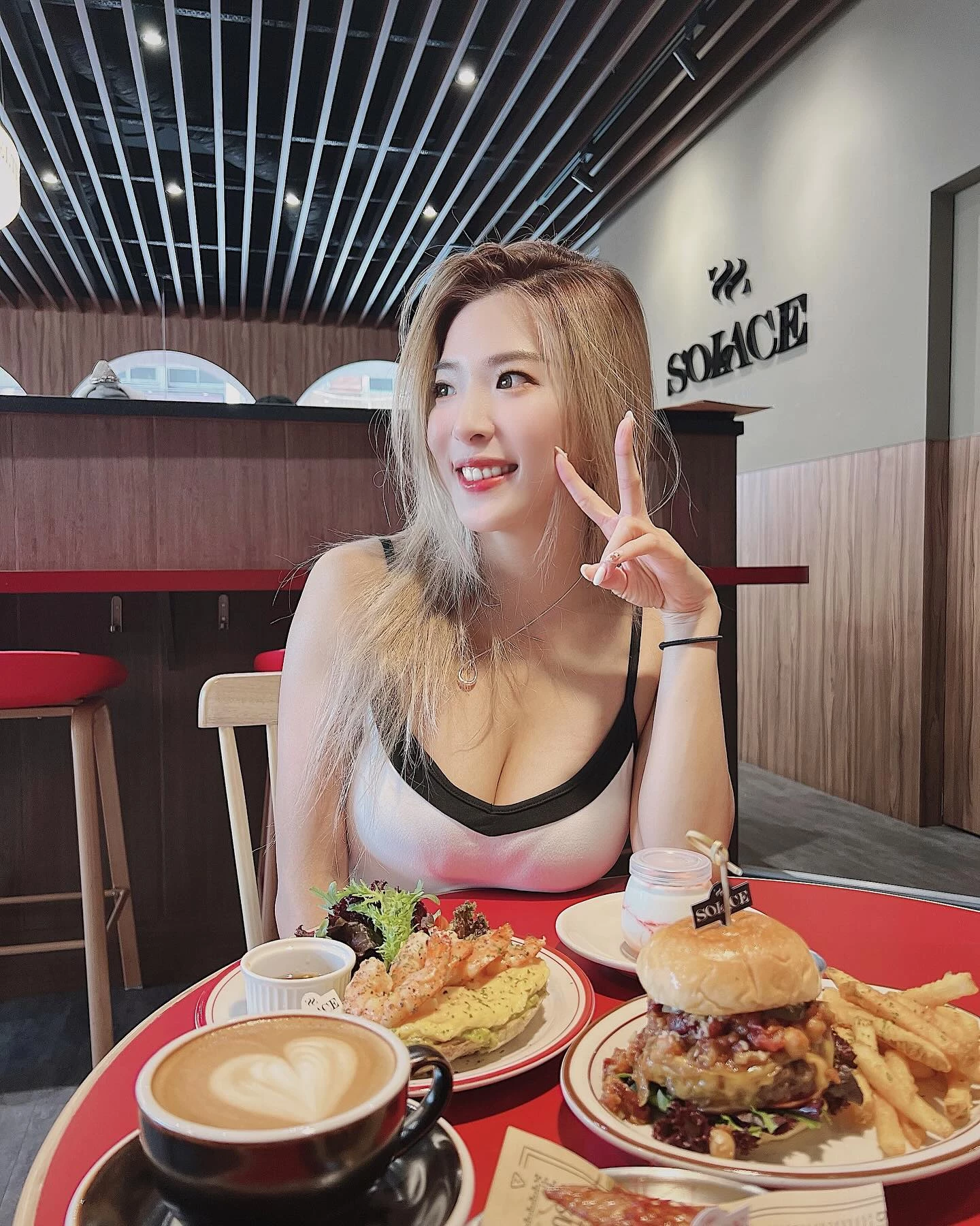  各种养眼画面「赵倍儿｜Bella」邪恶饱满胸器 (39P) 第33张