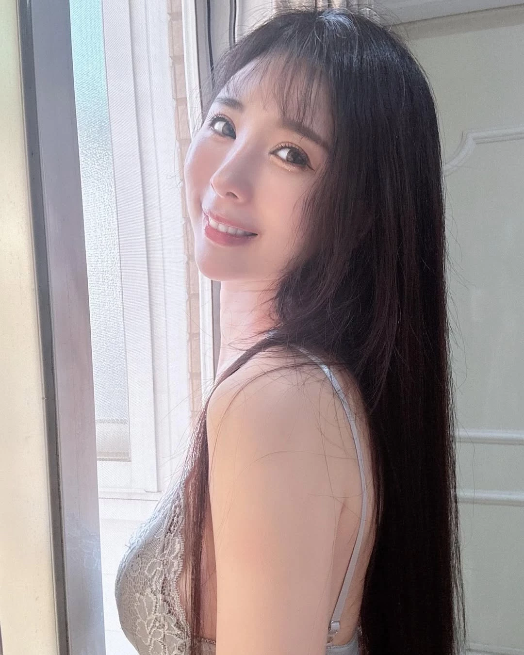  天使般的笑容「甄馨Tiffany lin」藏不住的性感 (40P) 第2张