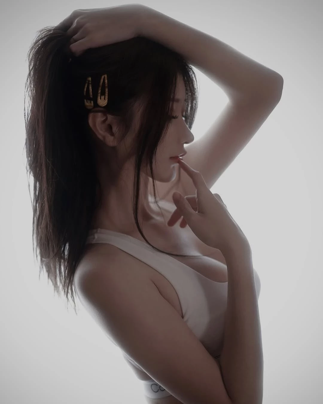  「蓉哥」傲人双峰 让人想飞扑 (24P) 第8张
