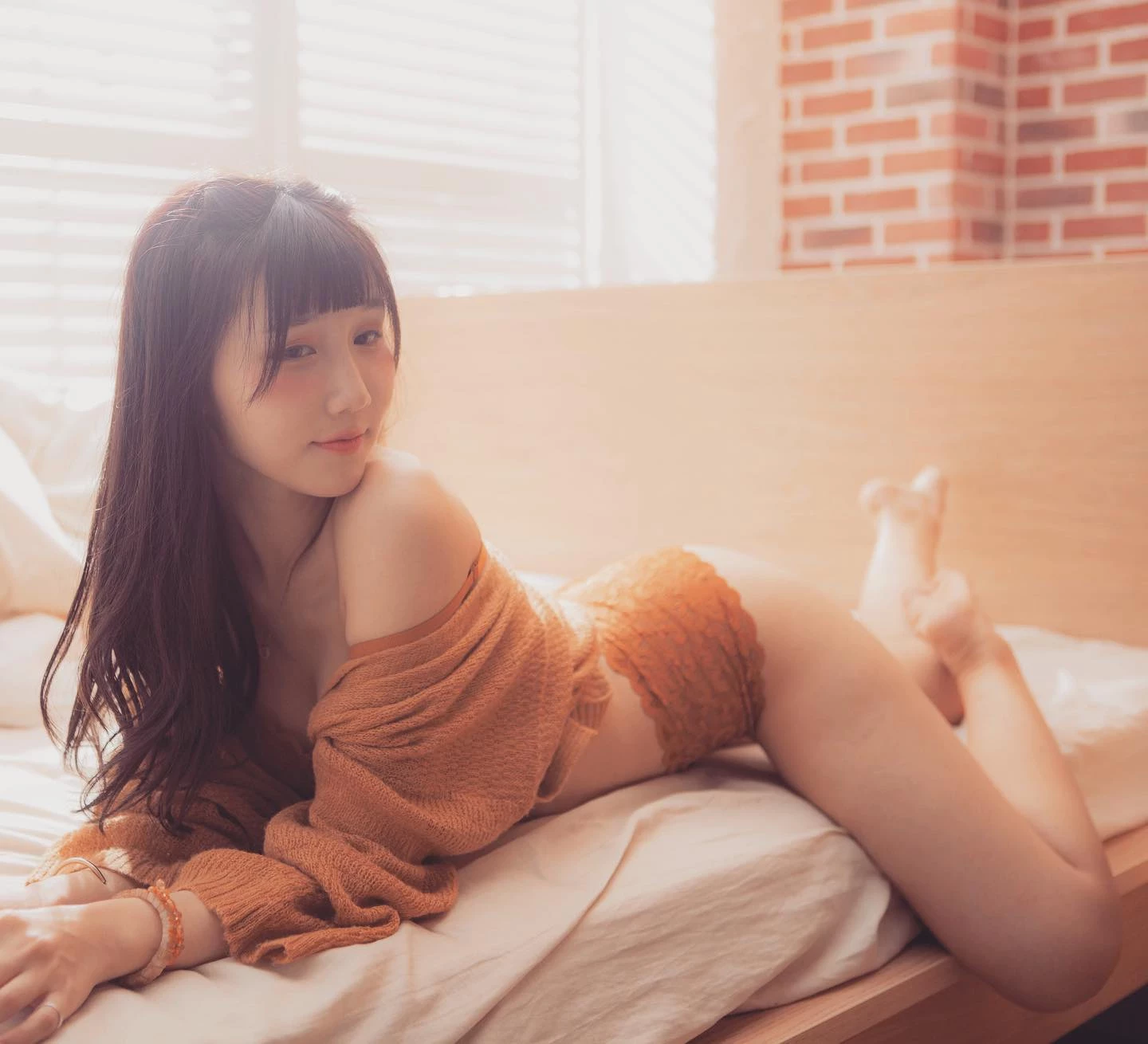  台湾翘臀女神乔乔,虽然已经当妈不过还是很辣滴 (12P) 第1张
