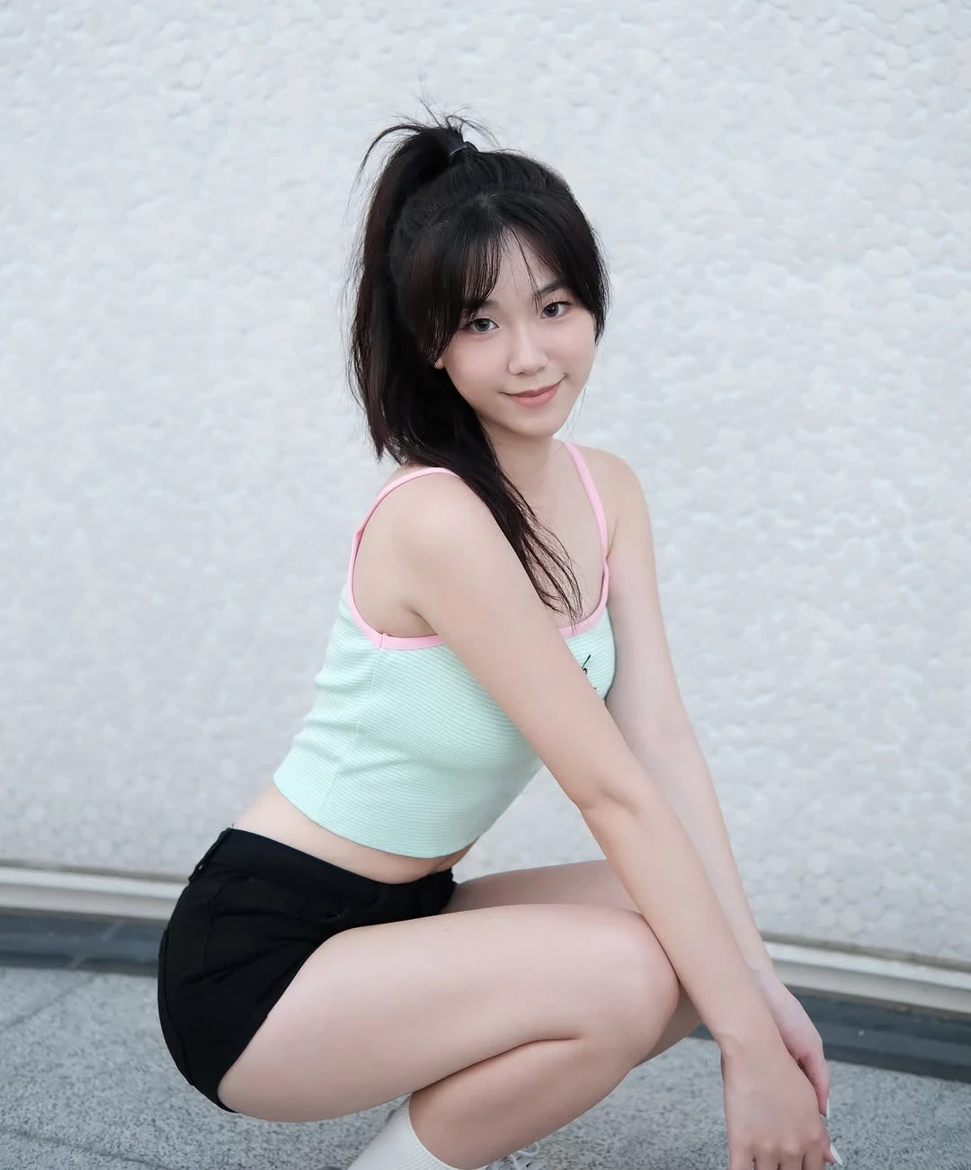  性感网美「童」 色气曲线 看了没辄 (21P)