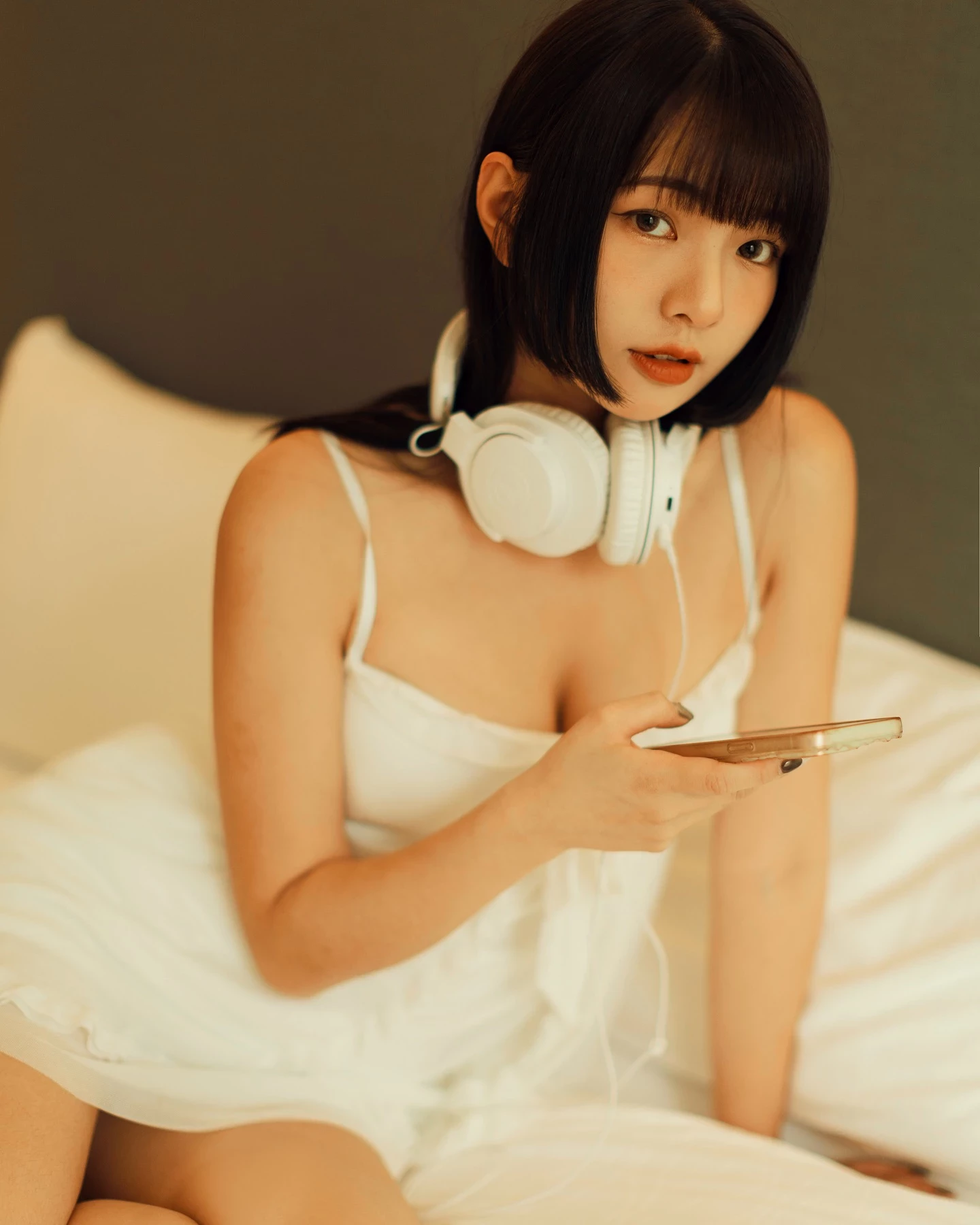  「𝐉_𝐨_𝐲_」深V超兇身材.....一不小心就沦陷 (18P) 第14张