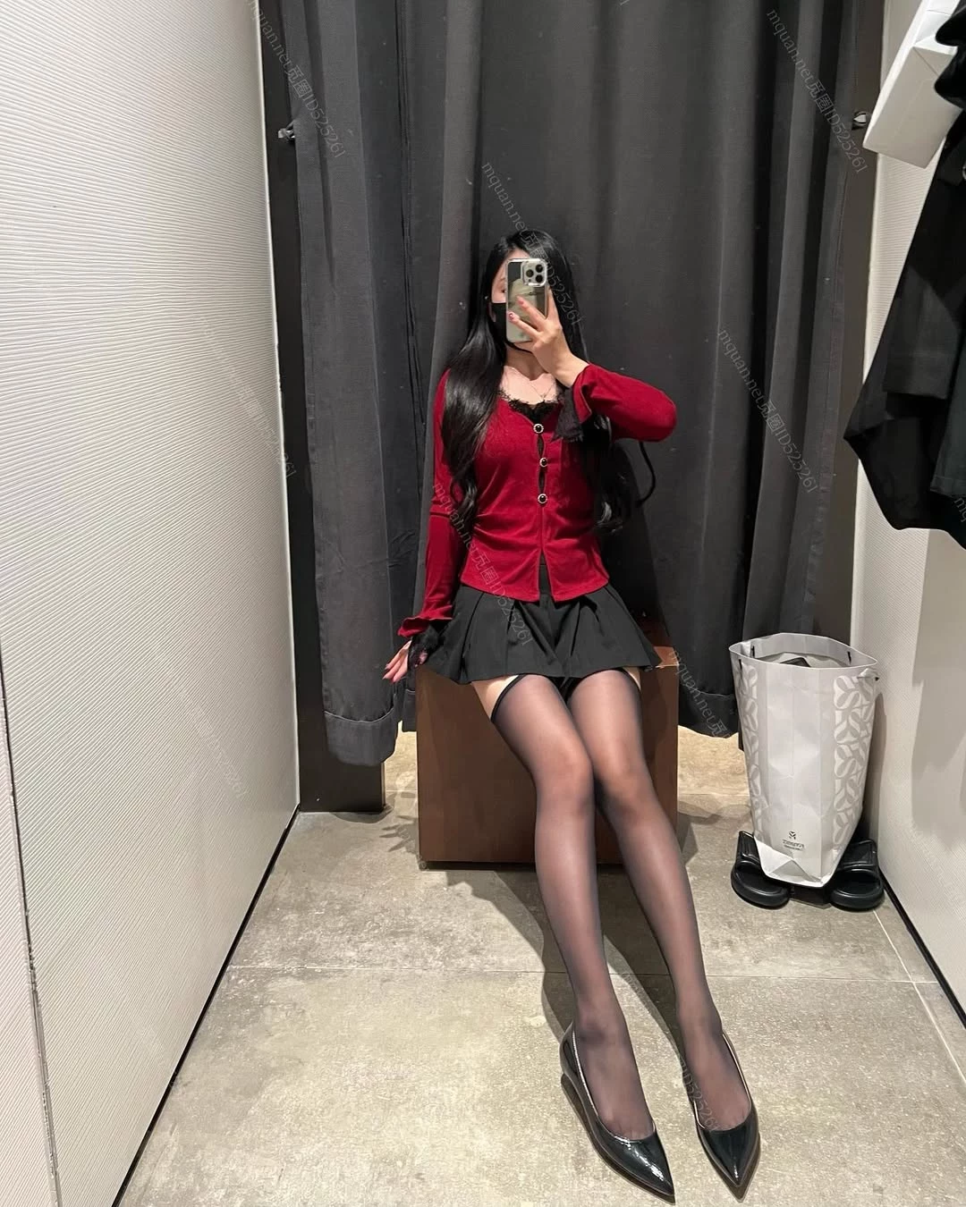  「甜七七」展现唯美乳形 众人惊呆 (22P) 第3张