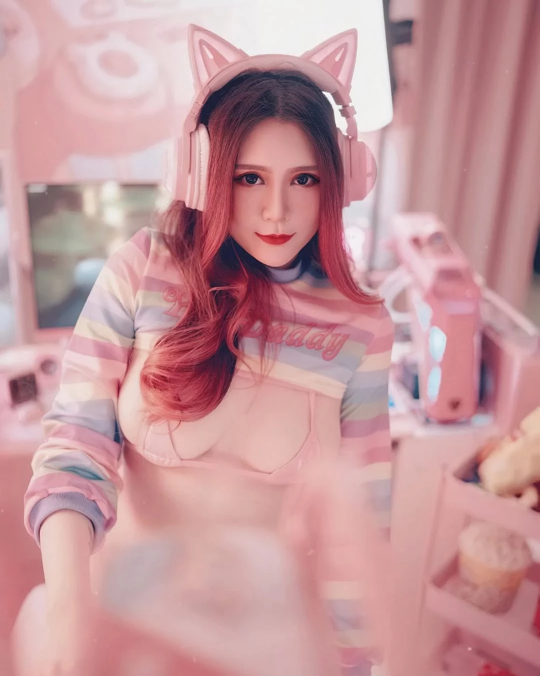  「粉芬_Yvonne」无辜大眼惹人心动 后劲太强 (24P) 第7张