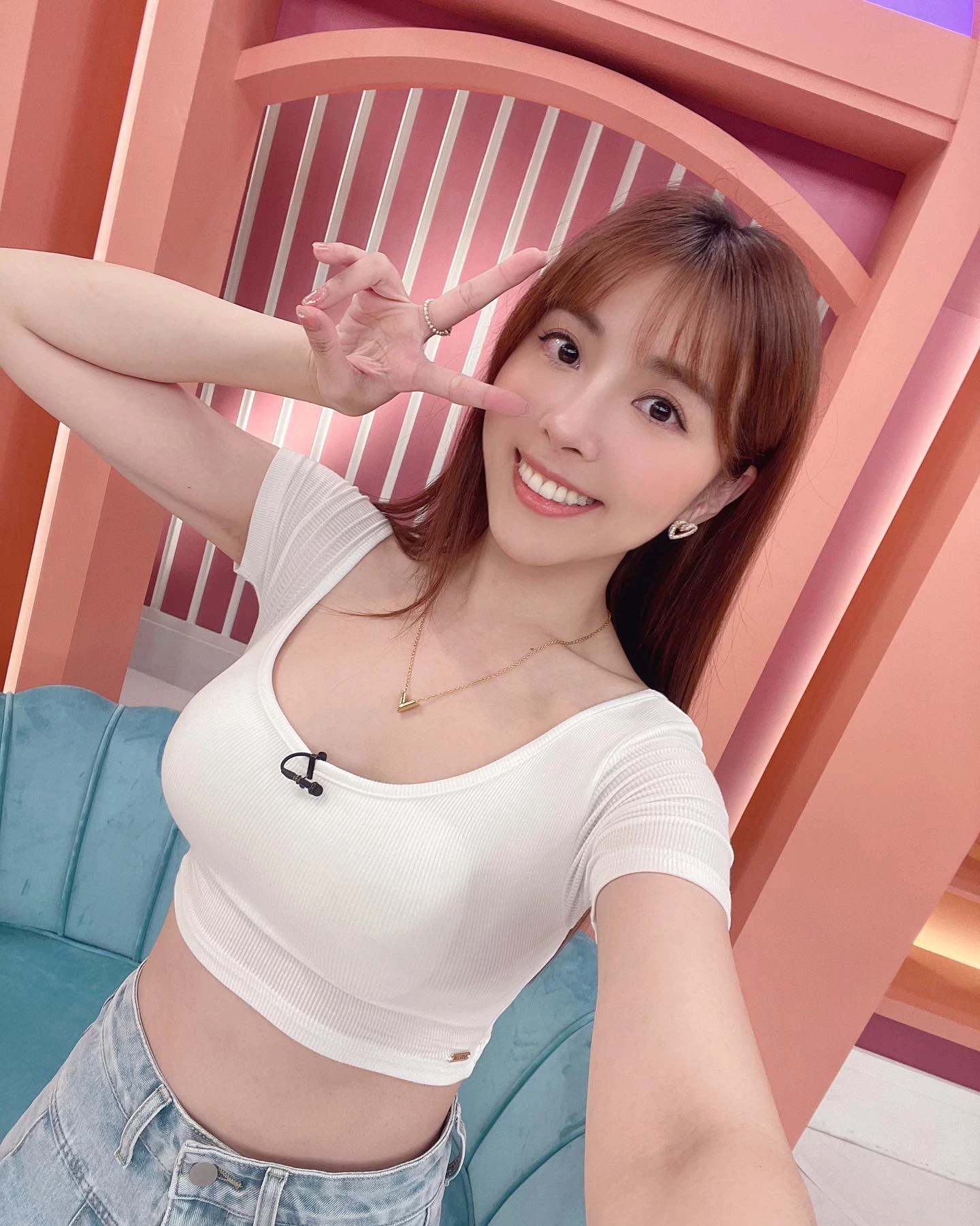  台湾女艺人~夏乙薇~目前电视节目上穿着最大胆的女艺人 (11P) 第10张