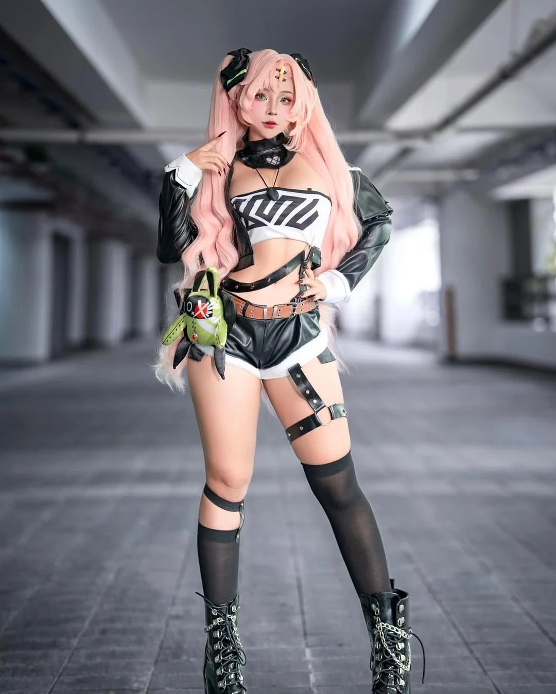  性感爆发「Sayo_Momo_Cosplayer」肤白貌美 超吸睛 (20P) 第3张