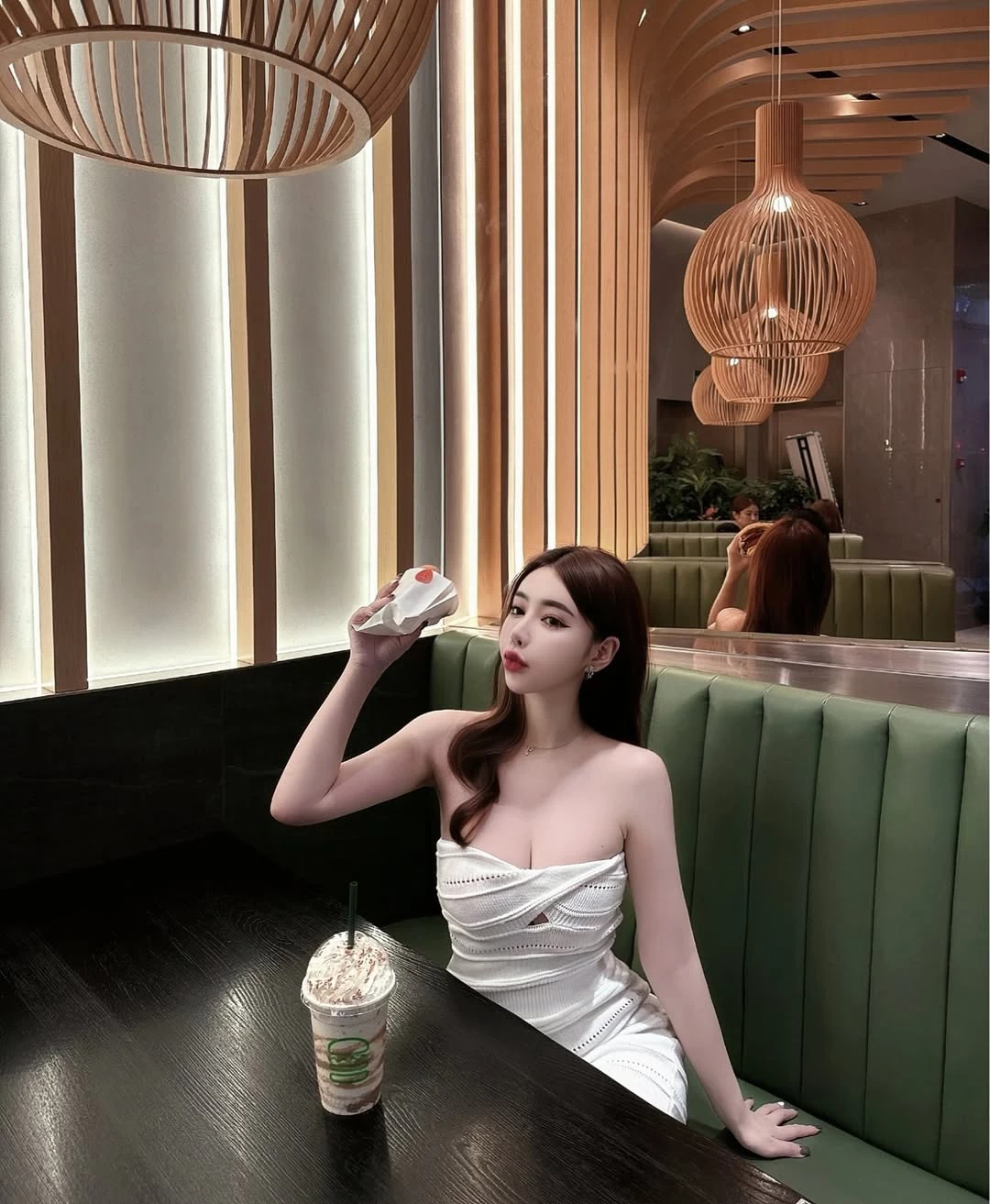  「Verna_Chen」电眼美女 诱惑的美奶视角 (21P) 第8张