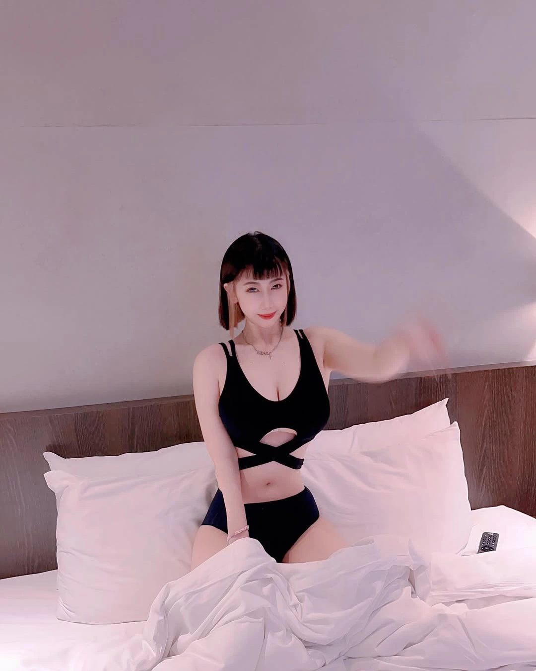  「玟熙」 温婉可人 完美身型骚气满满 (22P) 第3张