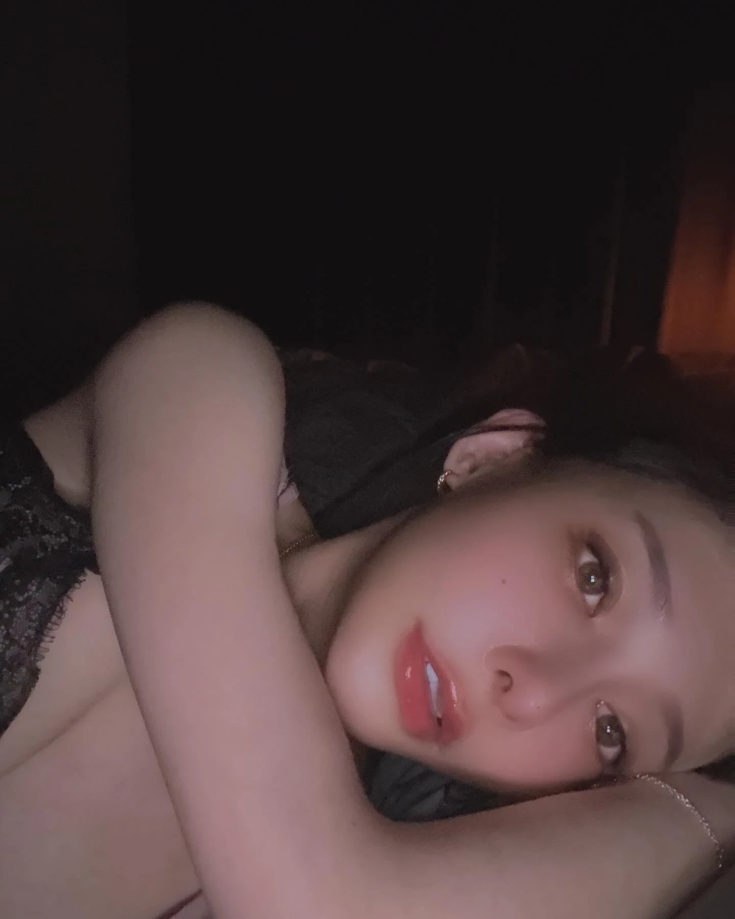  「Shih_Yin_SU」露白嫩酥胸 脸蛋也超讚 (20P) 第3张
