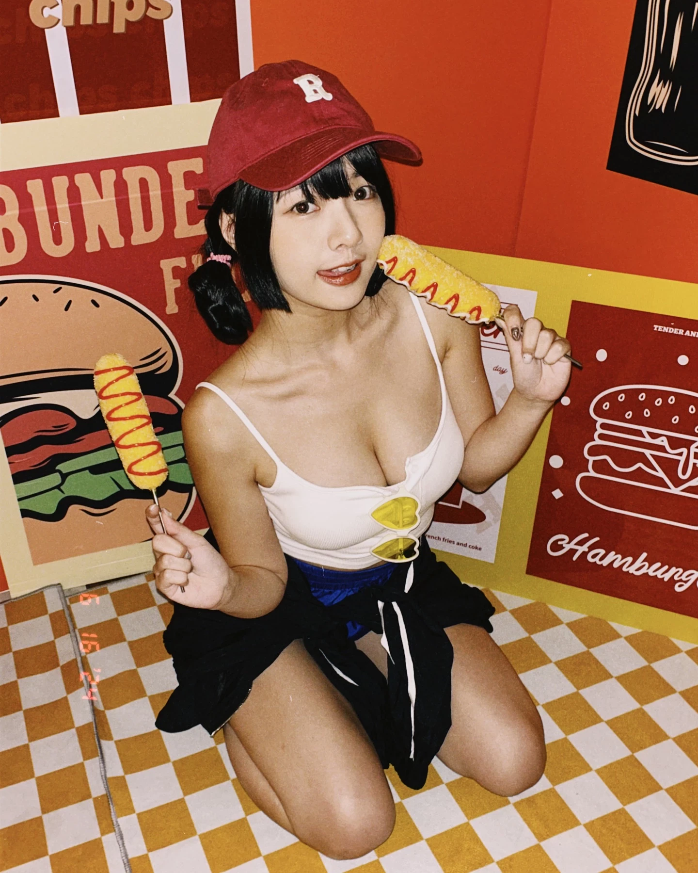  「𝐉_𝐨_𝐲_」深V超兇身材.....一不小心就沦陷 (18P) 第7张