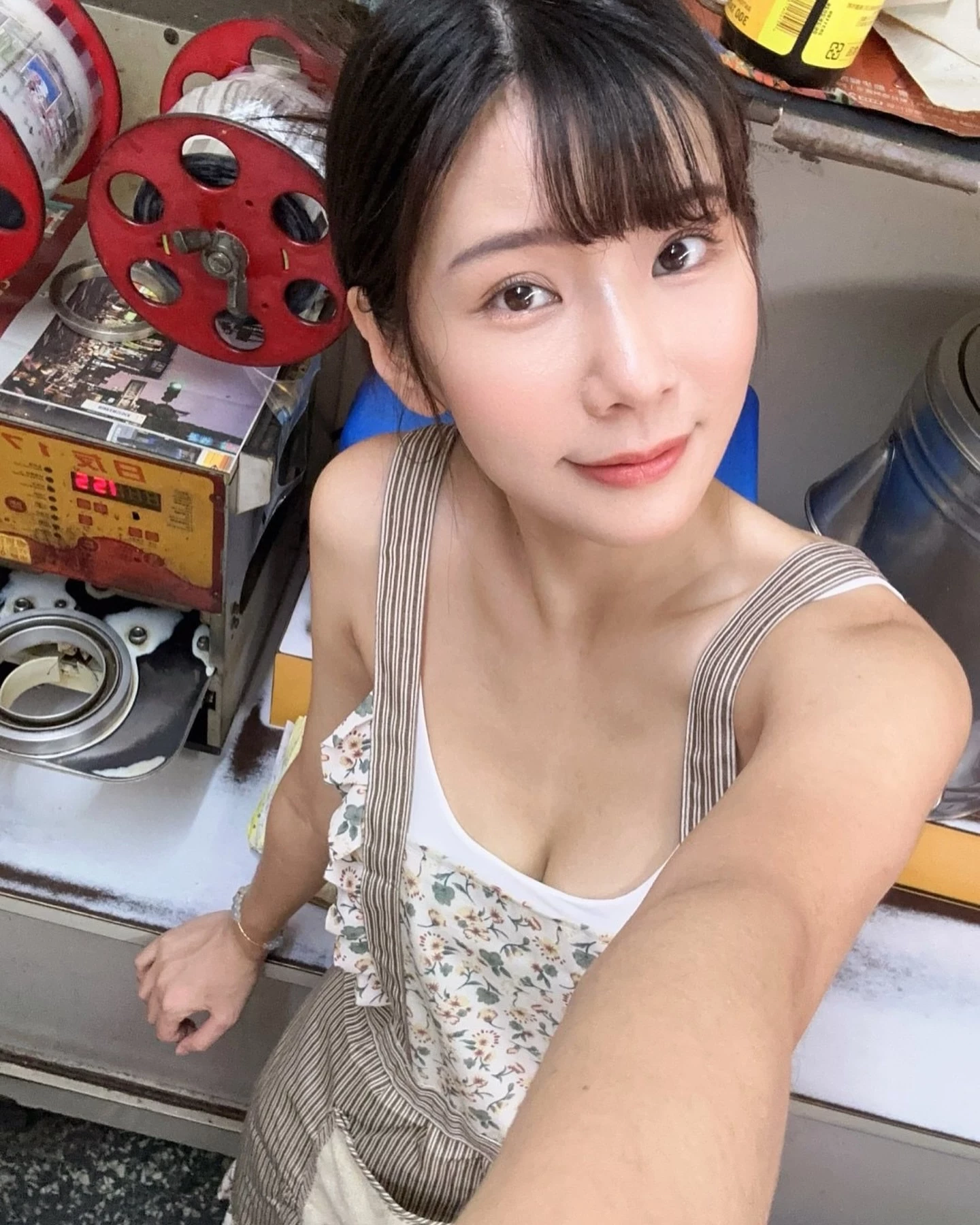  「Sutin_托小姐」胸前浑圆饱满 极緻诱惑身材太犯规 (19P)