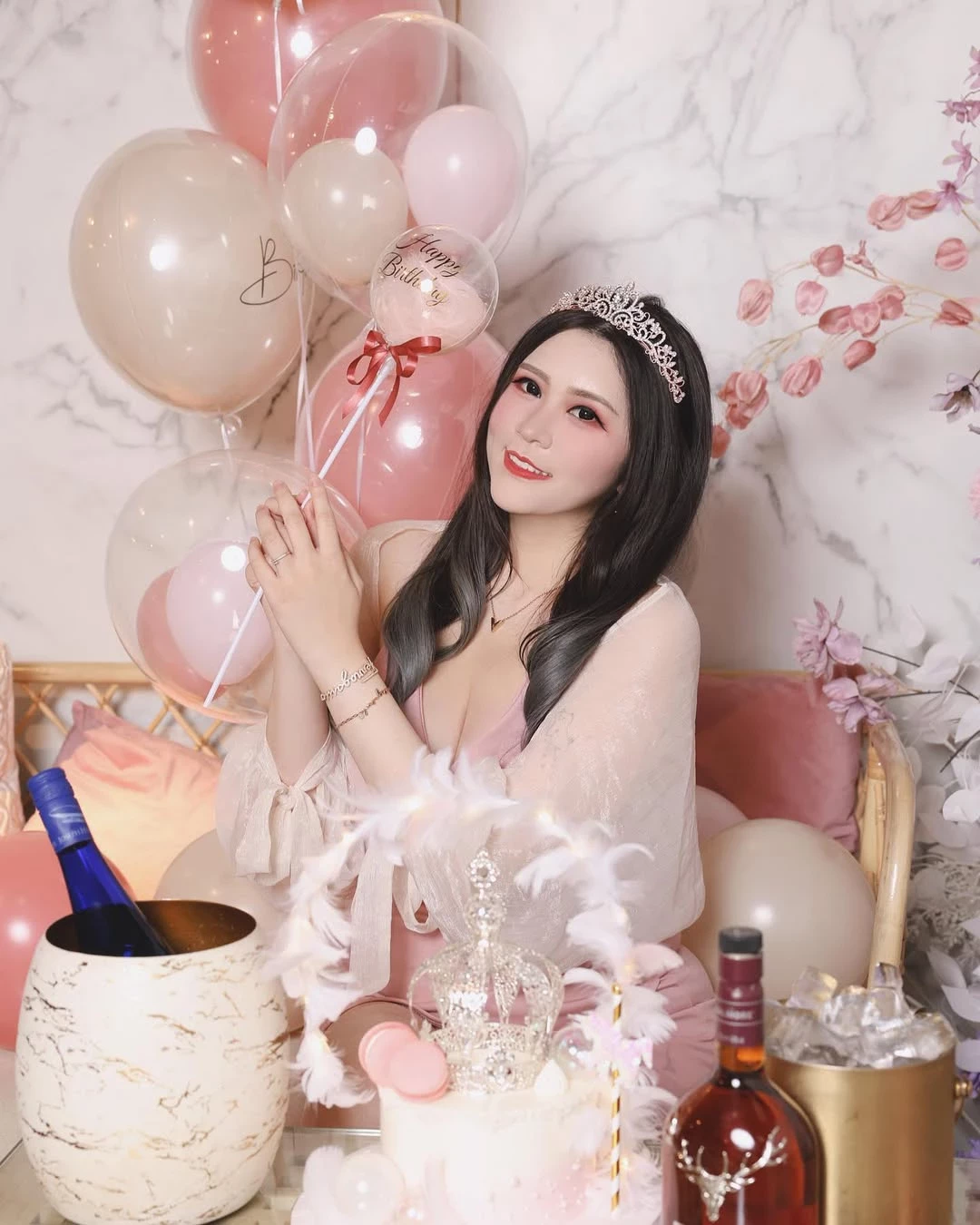  「粉芬_Yvonne」无辜大眼惹人心动 后劲太强 (24P) 第15张