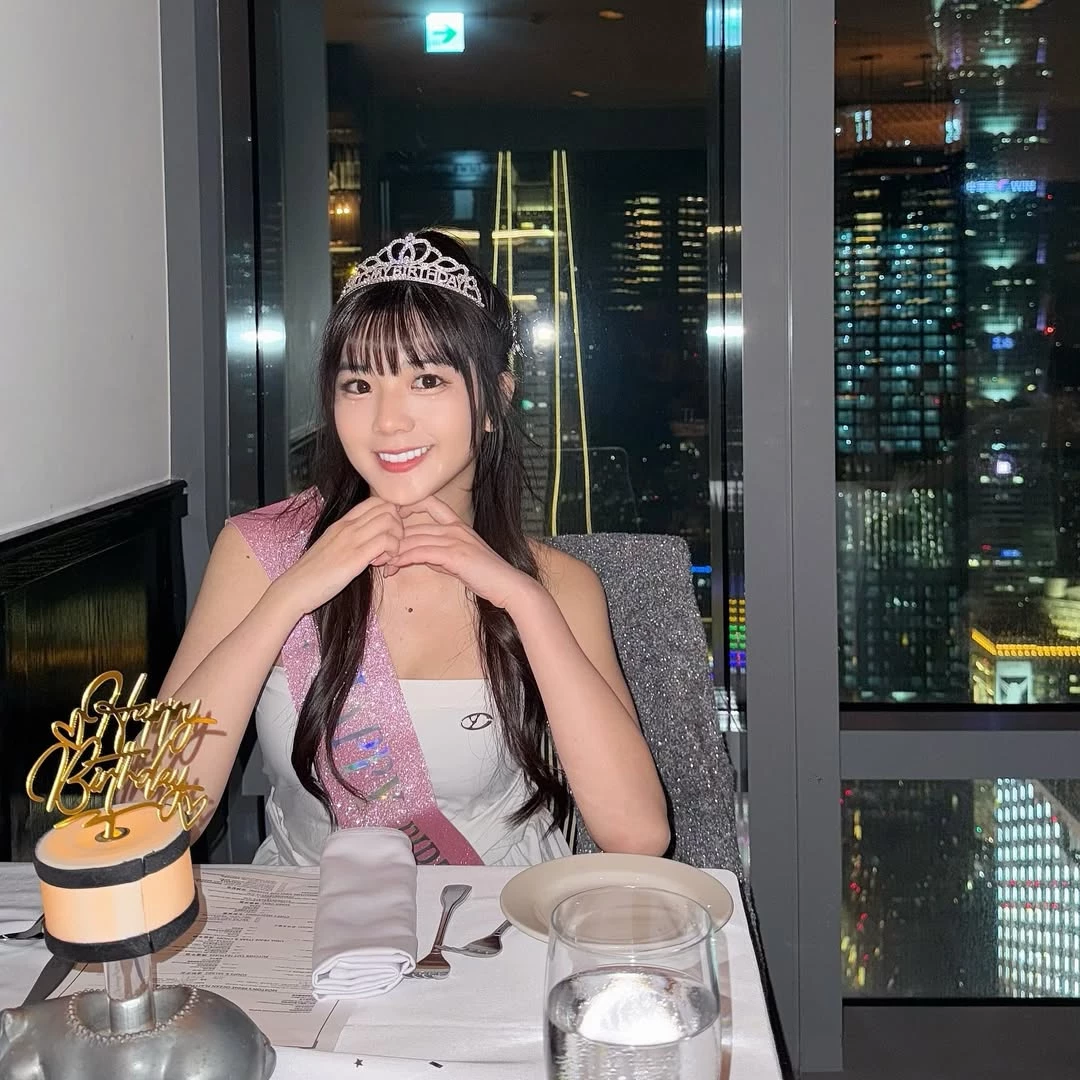  「笑笑」美艳不可方物 浑身散发着女神光芒 (18P) 第5张
