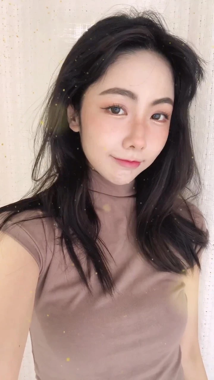  「翁捲捲」暗藏姣好身材 可甜可性感魅力无穷 (23P) 第6张
