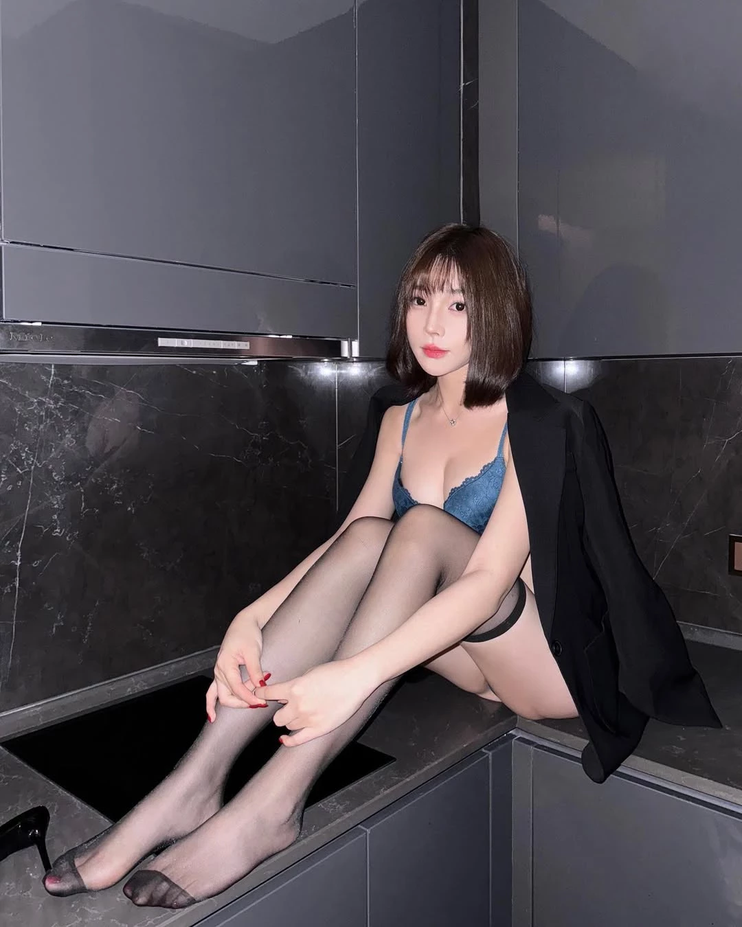  「徐莉芝」 凹凸曲线让人想用力疼爱 (29P) 第18张