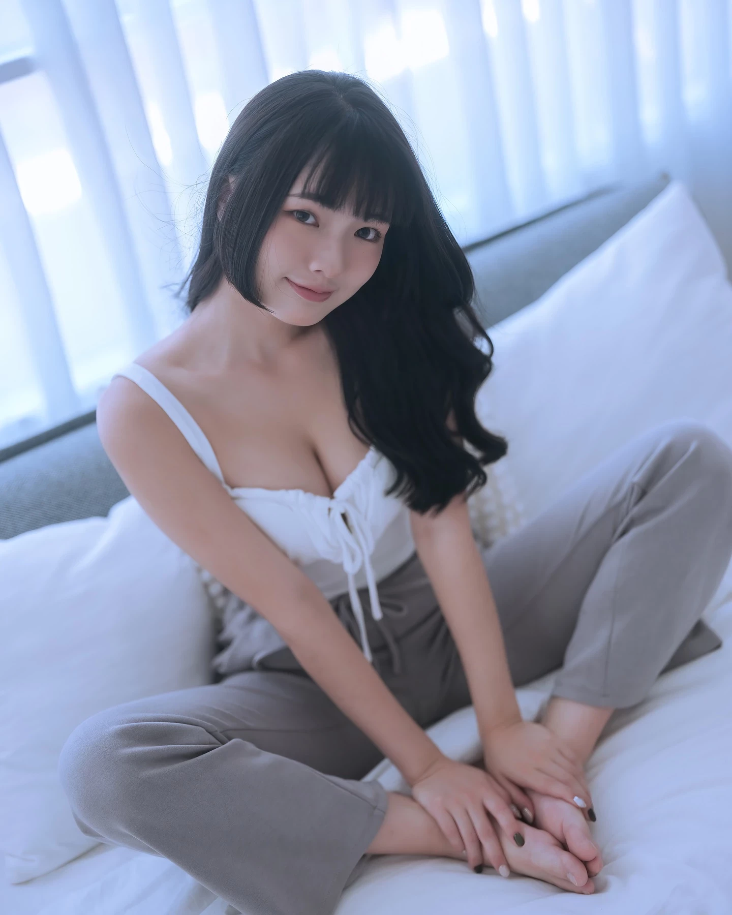  「𝐉_𝐨_𝐲_」深V超兇身材.....一不小心就沦陷 (18P) 第15张