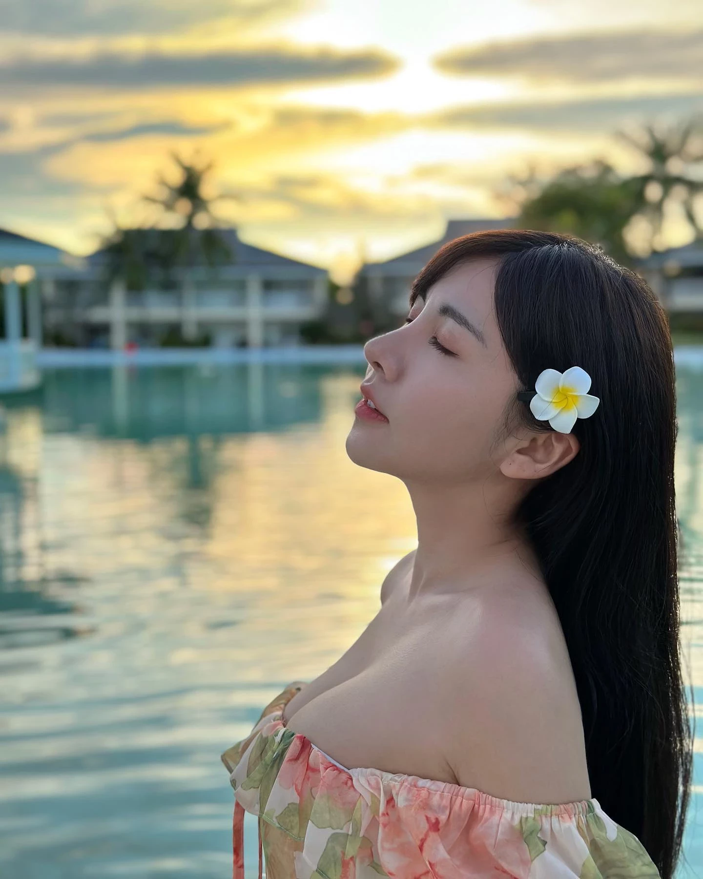  「周念薰」女王般的气质 细腰爆乳 (45P) 第40张