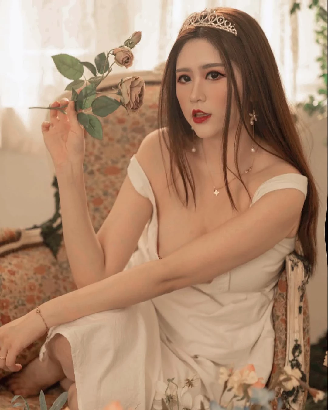  「粉芬_Yvonne」无辜大眼惹人心动 后劲太强 (24P) 第6张