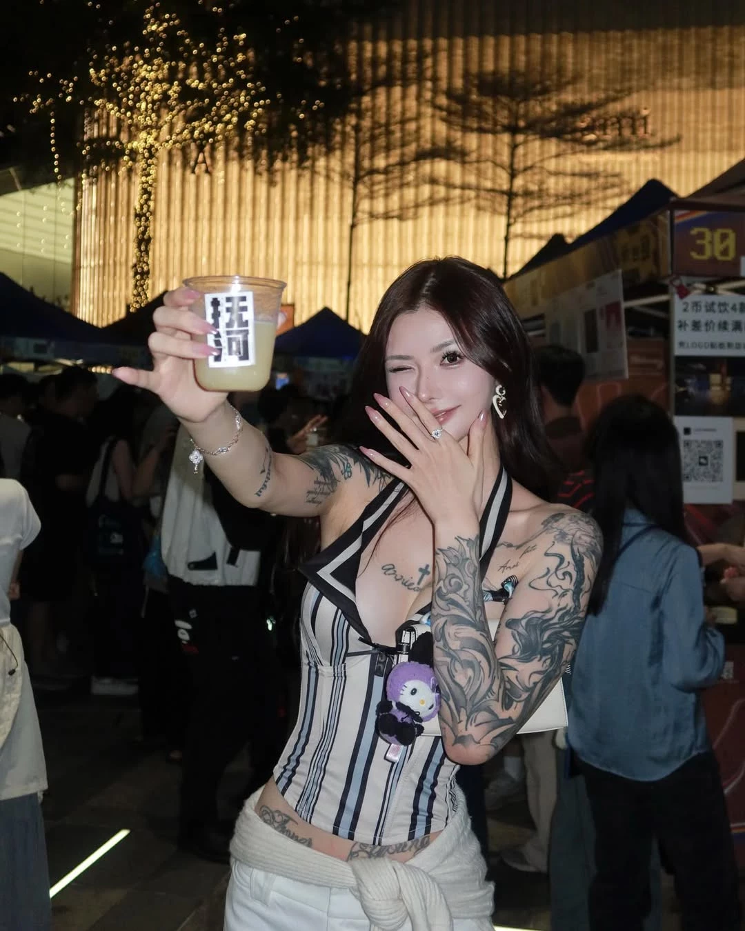  「纯爱小爆炸」气质脸蛋搭配甜美微笑 恋爱感十足 (20P) 第15张
