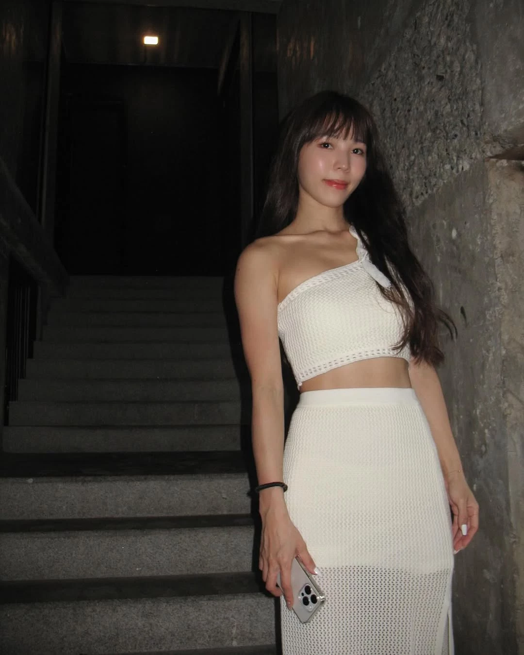  「双胞胎妹妹_77」身材好到没话说 (23P) 第13张