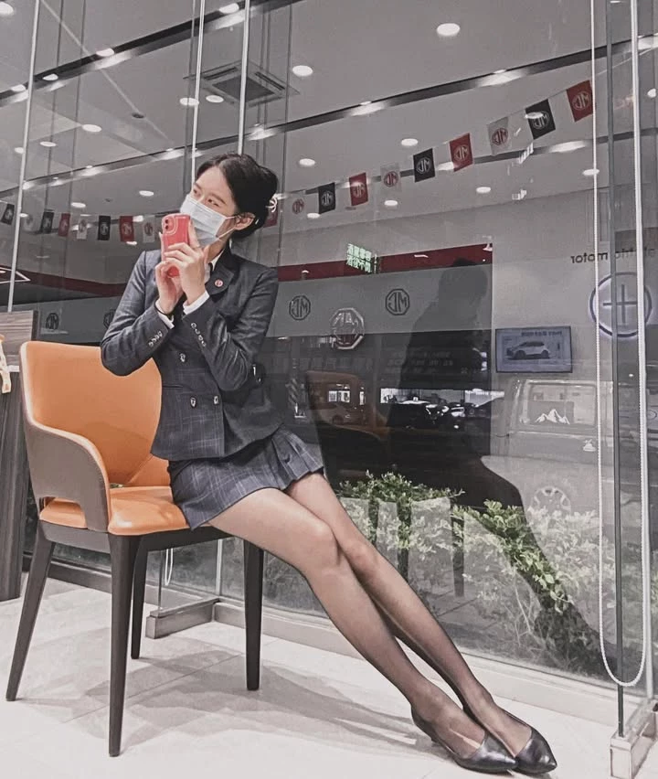  「𝑩𝑴𝑾_妏妏」洋娃娃外型超甜美 (15P) 第4张