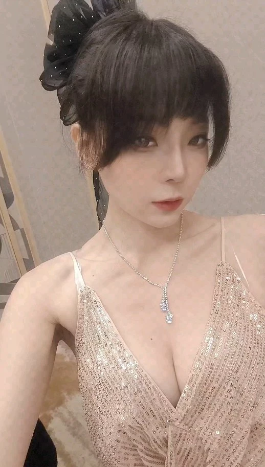  「Maggie性感甜心小小」优雅脱俗 回眸一笑百媚生 (21P)