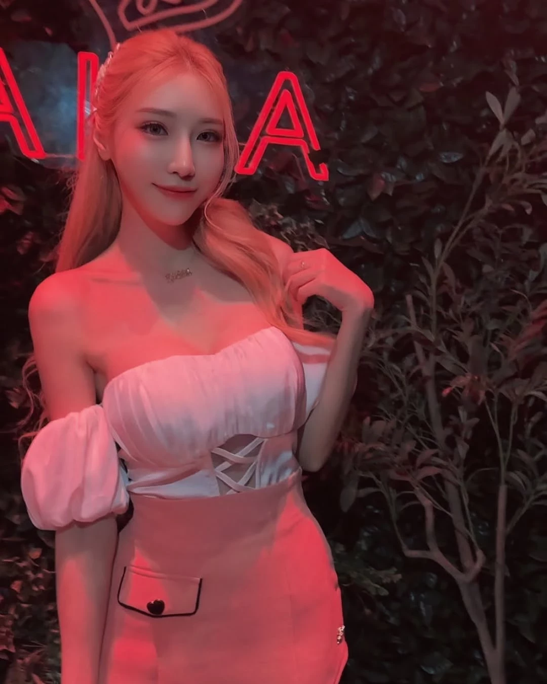  「DJ_XIN_李小星」 若隐若现 掳获网友芳心 (22P) 第11张
