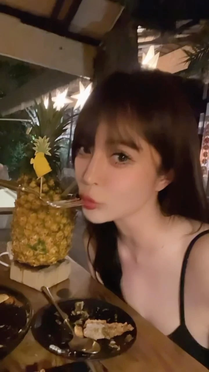  优雅脱俗「优娜UNA_」浑身散发着女神光芒 (23P) 第15张