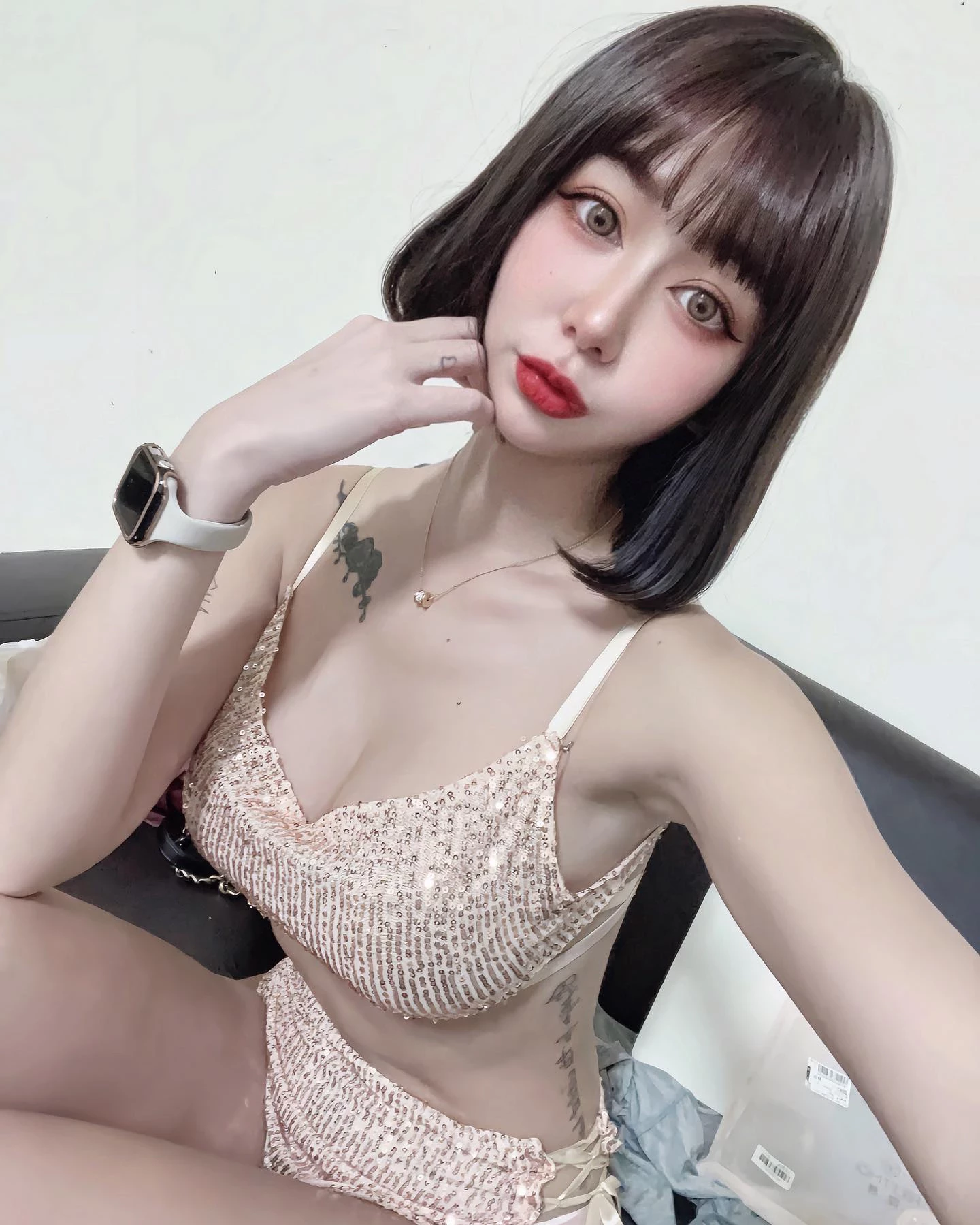  「龙_龙」展现唯美乳形 众人惊呆 (17P) 第14张