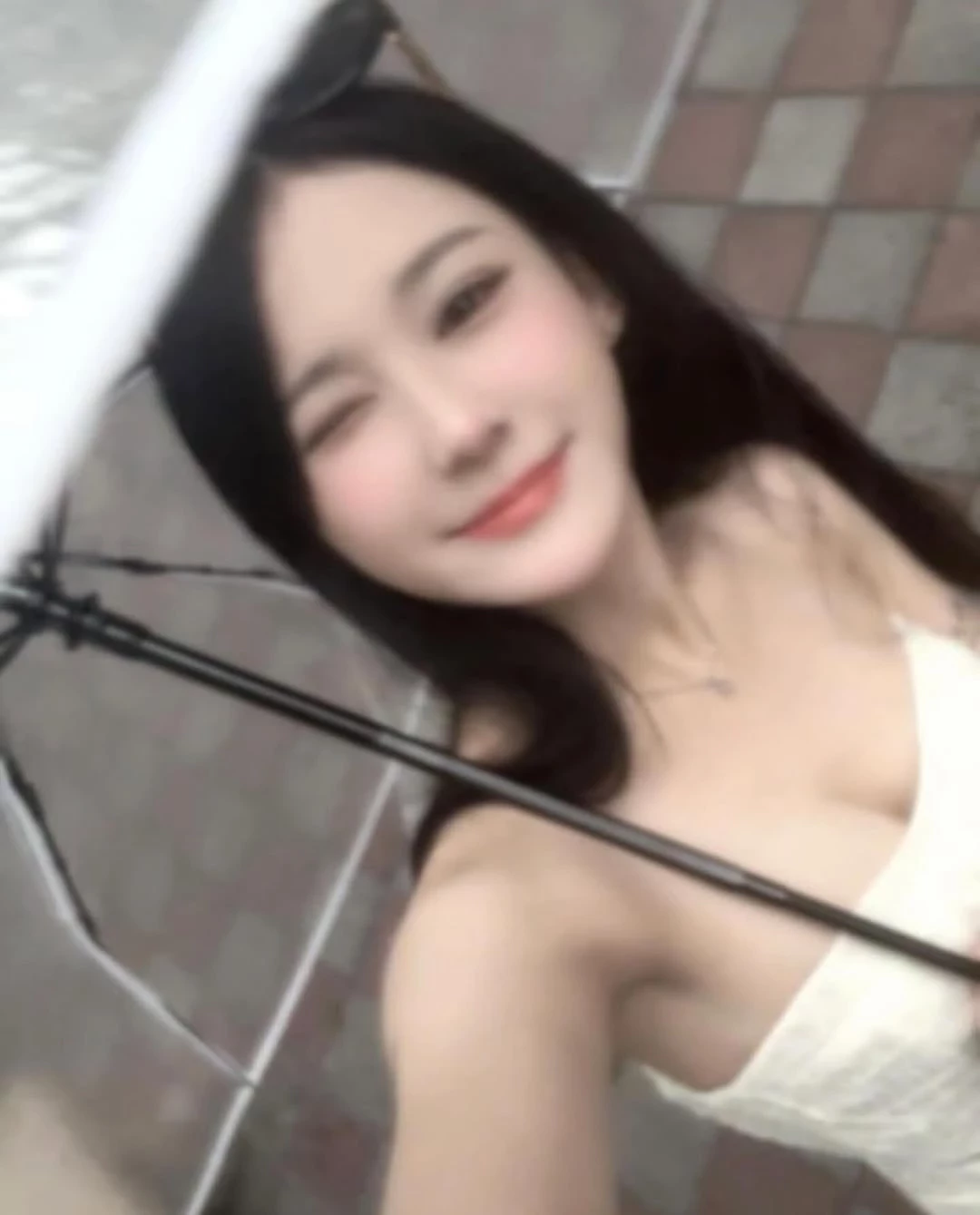  「小芸_Yun」身材好到没话说 一举一动都勾人 (24P) 第14张