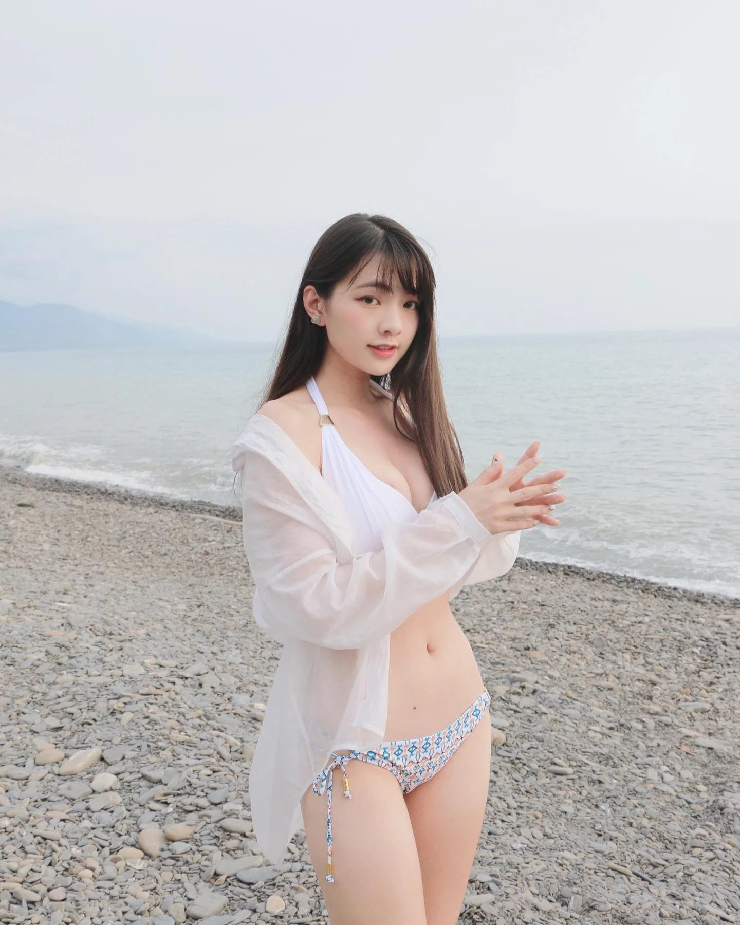  「𝐉_𝐨_𝐲_」深V超兇身材.....一不小心就沦陷 (18P) 第17张