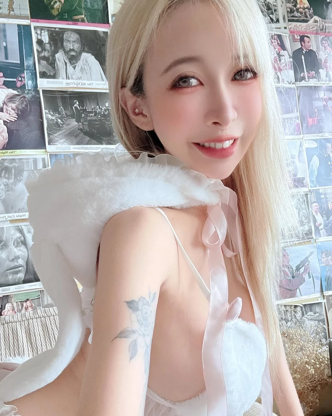  「Lan_Xin_Yu」展现饱满火辣身材 无懈可击 (25P) 第23张