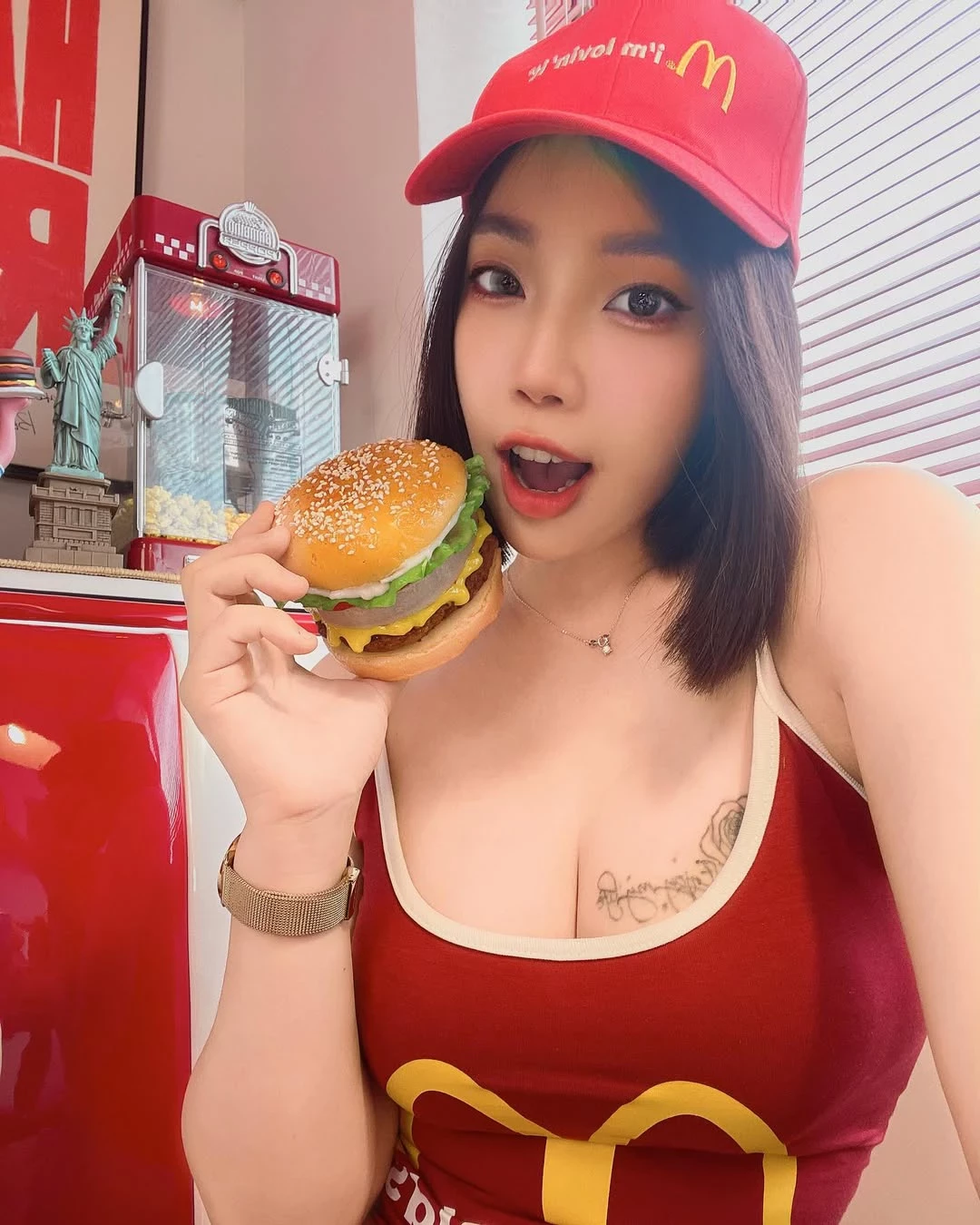  「葆葆女王」好身材藏不住 散发一股仙气 (27P) 第3张