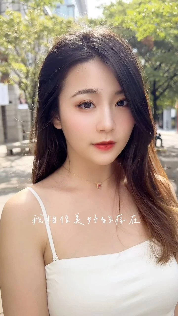  「Liz荔枝」 展现诱人曲线 (22P) 第13张