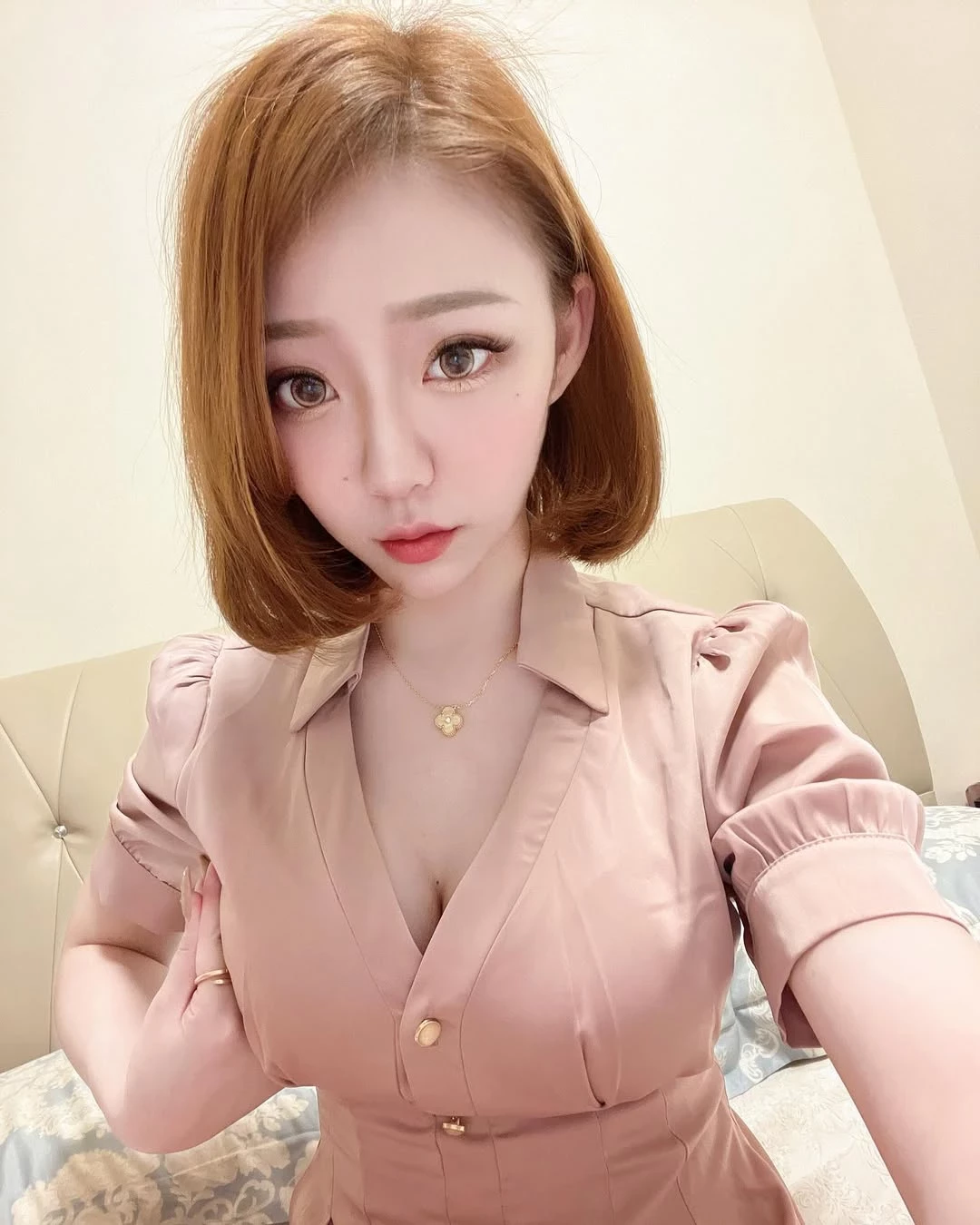  双乳弹出「彭小芸」全场的目光焦点 (20P) 第13张