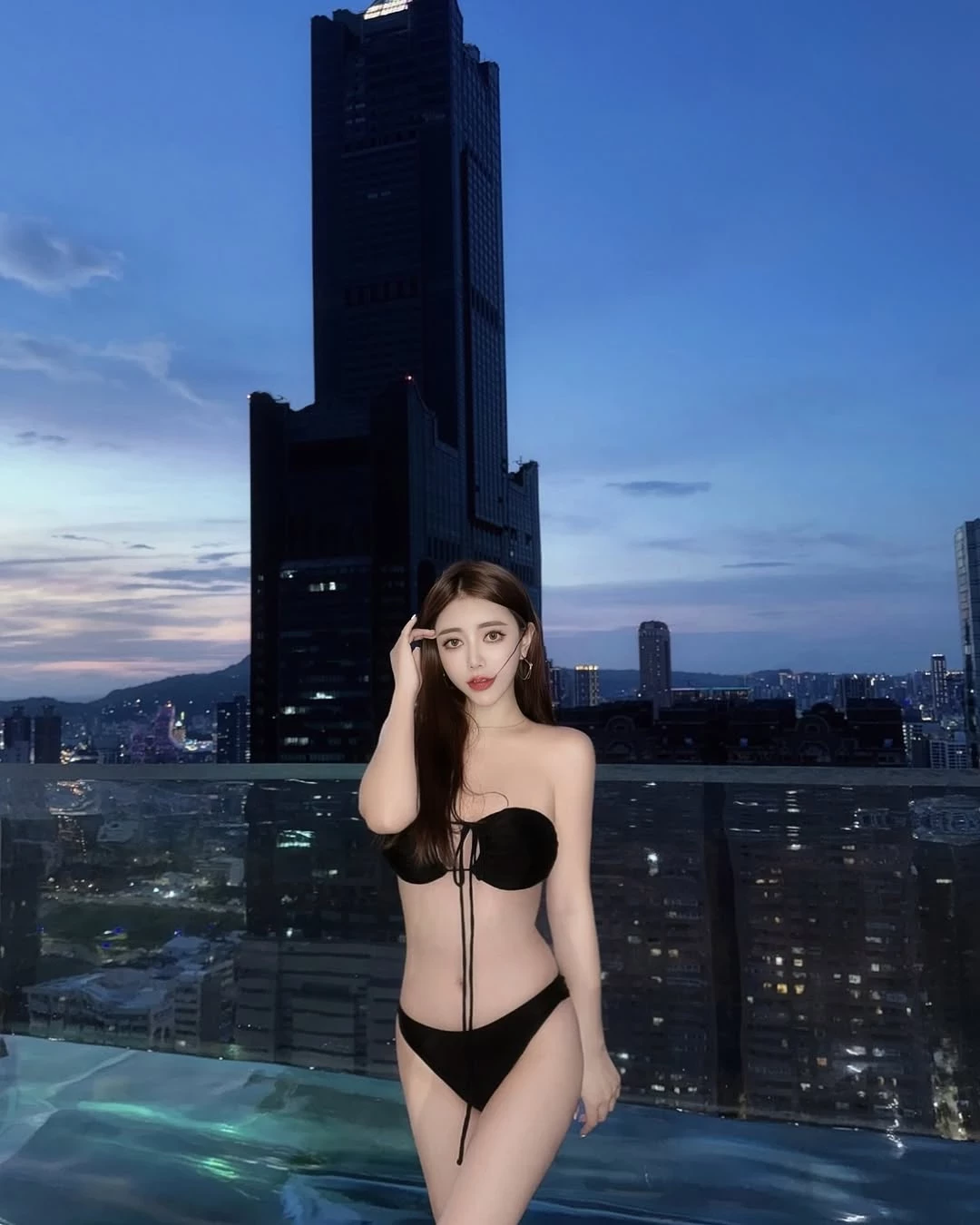  「Verna_Chen」电眼美女 诱惑的美奶视角 (21P) 第5张