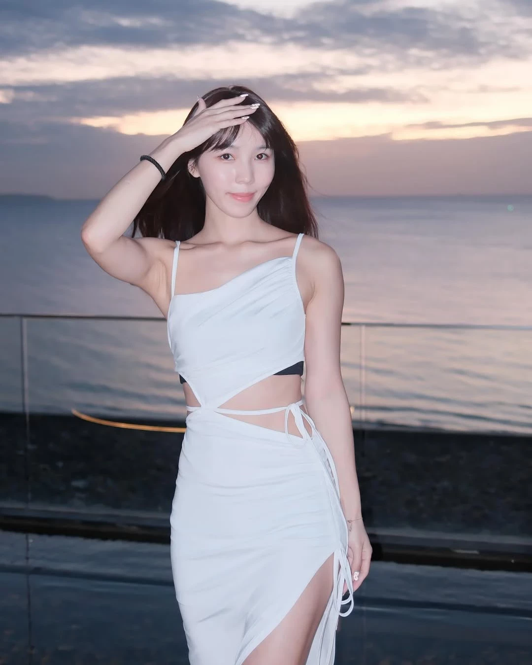  「双胞胎妹妹_77」身材好到没话说 (23P) 第4张