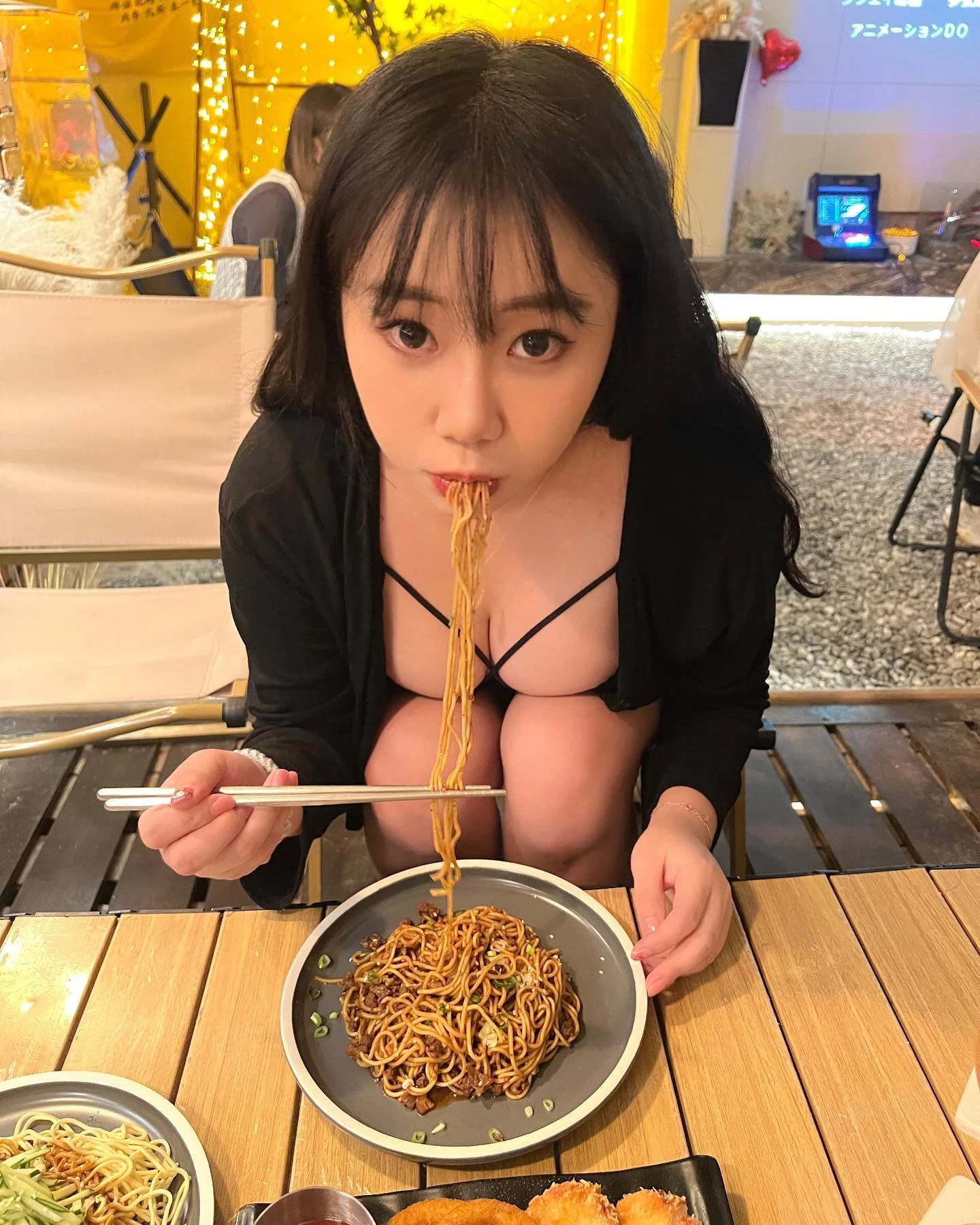  「永涵_Kelly_ꗯ꙼̈_小九九」白嫩鲜乳露出 使檯下失控 (19P) 第6张