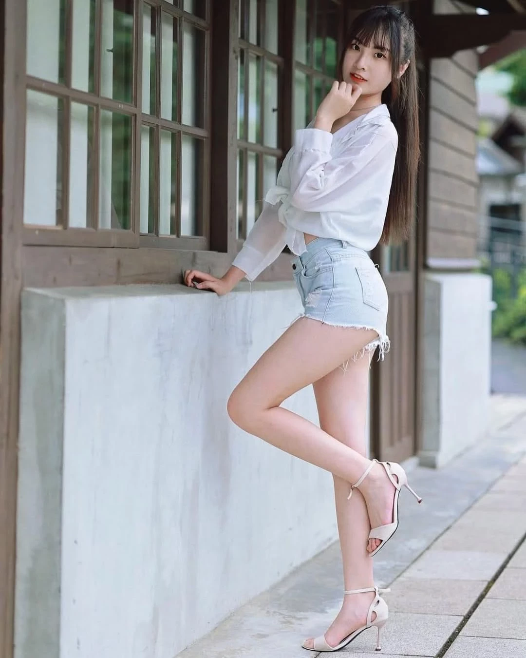  「麵麵(钰欣)」长腿辣妹 白皙Body超吸睛 (24P) 第12张