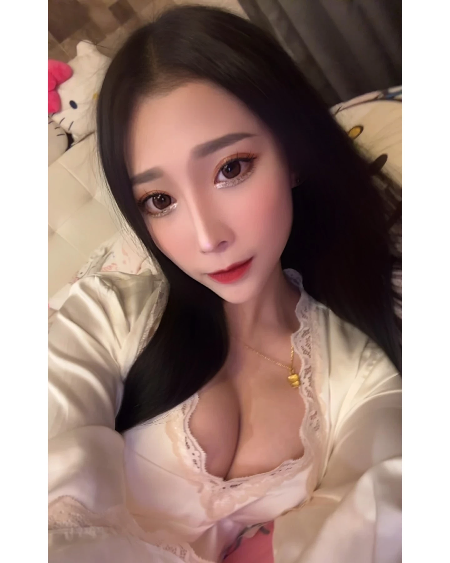  美乳小只马「斑比」大尺度露胸内衣 (25P) 第8张