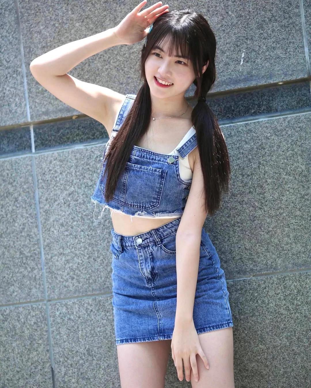 「麵麵(钰欣)」长腿辣妹 白皙Body超吸睛 (24P) 第5张