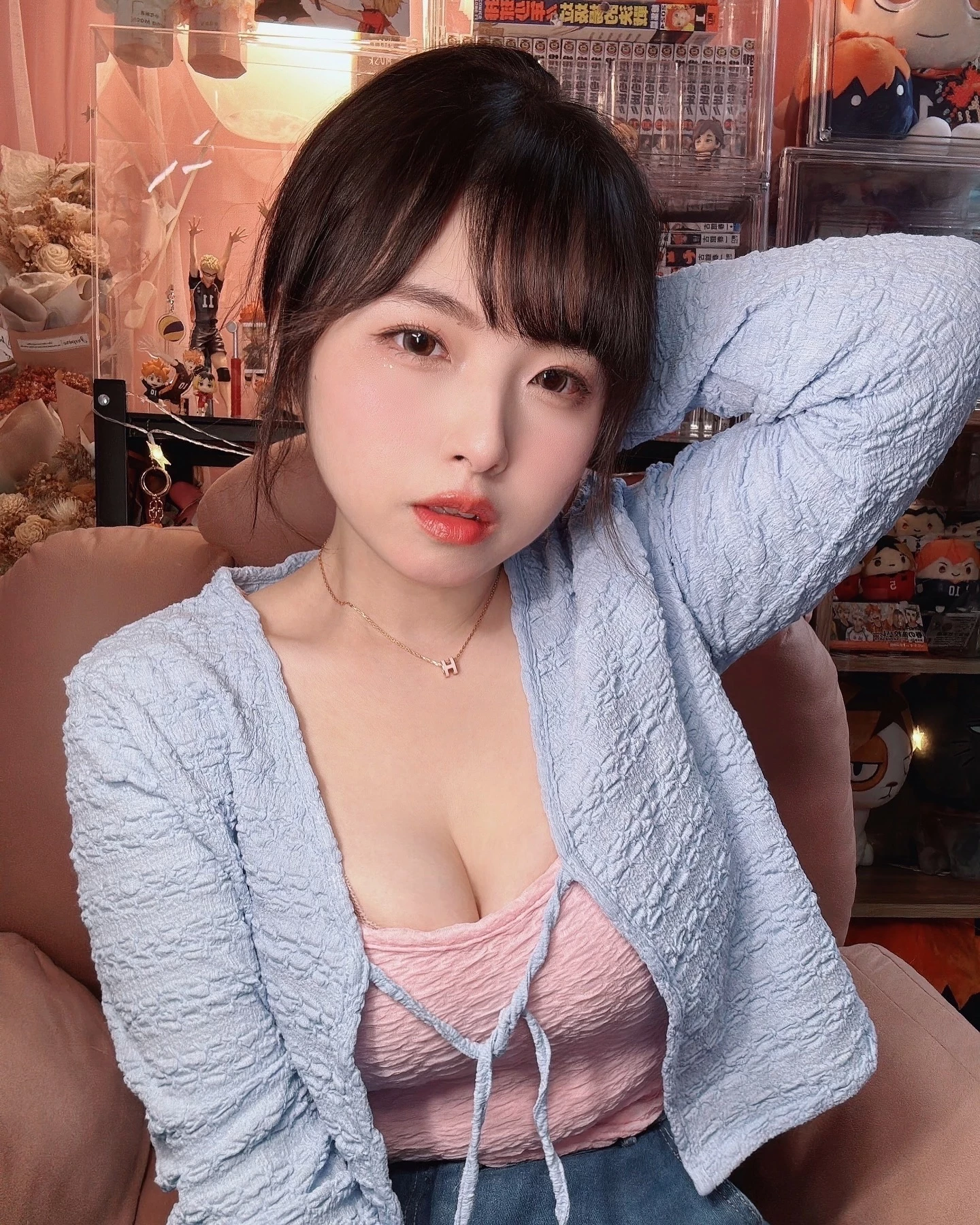  「罗_衣衣」魅惑电眼加上性感身材 (14P) 第3张