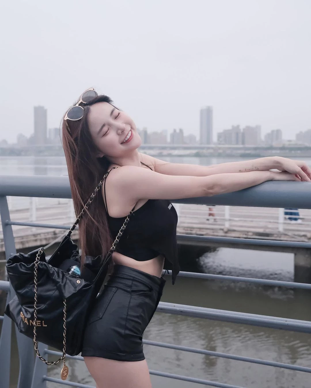  台湾超正点的啦啦队孟洁~甜美的外表加上好身材让粉丝疯狂 (11P) 第11张
