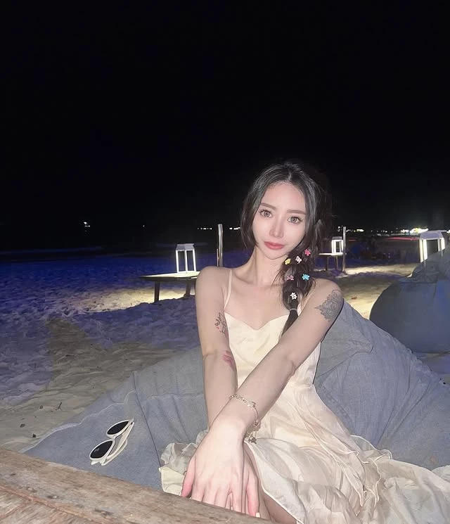  清纯女神「楺恩baby」无辜大眼让人想保护 (10P) 第8张