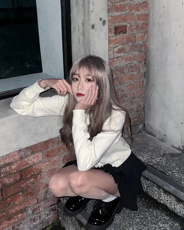  身材高挑纤瘦「梓蛋」好曲线让人深深着迷 (10P)