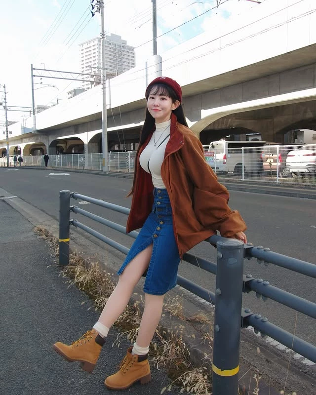  啦啦队队长「梓梓」甜美笑容展现青春活力 (10P) 第6张