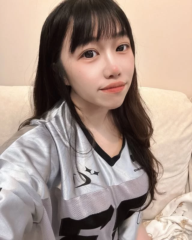  美艳女神「Emma Ouyang」甜笑让人失魂 (10P) 第5张